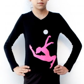 T-shirt long sleeve with a pink print "Gymnast with ball"