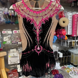 Black pink leotard without sleeves for rent